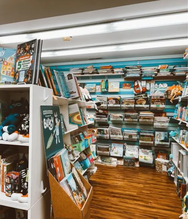 Our Story - Independent bookstore at the beach